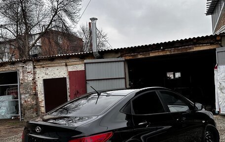 Hyundai Solaris II рестайлинг, 2013 год, 1 350 000 рублей, 2 фотография