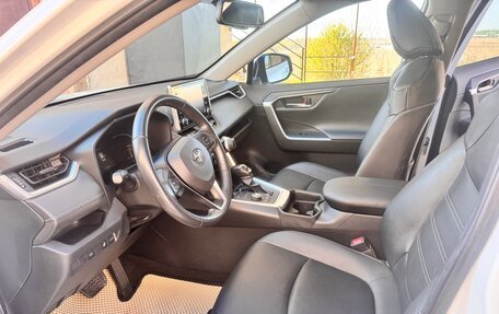 Toyota RAV4, 2020 год, 3 500 000 рублей, 8 фотография