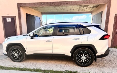 Toyota RAV4, 2020 год, 3 500 000 рублей, 3 фотография