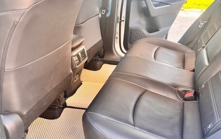 Toyota RAV4, 2020 год, 3 500 000 рублей, 9 фотография