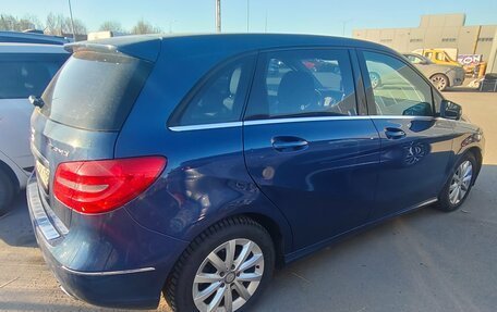 Mercedes-Benz B-Класс, 2012 год, 999 000 рублей, 2 фотография