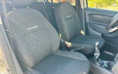 Renault Sandero II рестайлинг, 2017 год, 850 000 рублей, 14 фотография