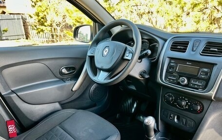 Renault Sandero II рестайлинг, 2017 год, 850 000 рублей, 13 фотография