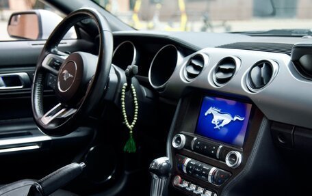 Ford Mustang VI рестайлинг, 2019 год, 3 550 000 рублей, 5 фотография