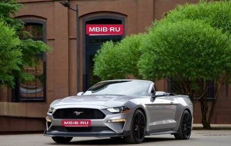Ford Mustang VI рестайлинг, 2019 год, 3 550 000 рублей, 2 фотография