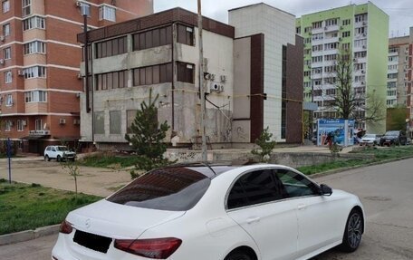 Mercedes-Benz E-Класс, 2022 год, 4 870 000 рублей, 8 фотография