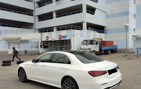 Mercedes-Benz E-Класс, 2022 год, 4 870 000 рублей, 7 фотография