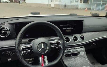 Mercedes-Benz E-Класс, 2022 год, 4 870 000 рублей, 11 фотография