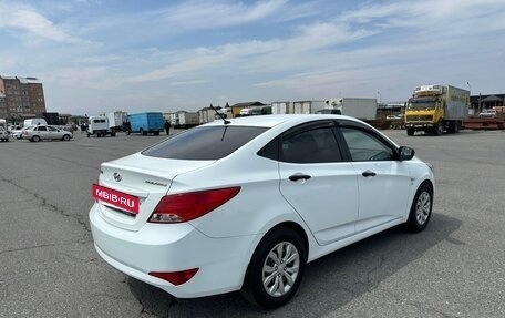 Hyundai Solaris II рестайлинг, 2015 год, 895 000 рублей, 7 фотография