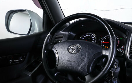 Toyota Land Cruiser Prado 120 рестайлинг, 2007 год, 1 900 000 рублей, 13 фотография