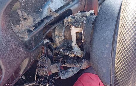 Mitsubishi Carisma I, 1999 год, 60 000 рублей, 9 фотография