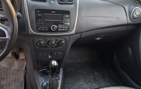 Renault Logan II, 2020 год, 1 100 000 рублей, 11 фотография