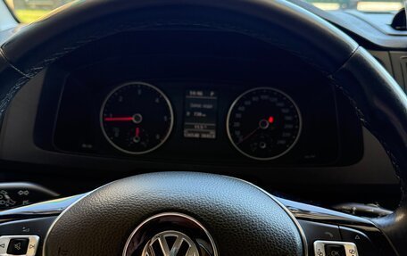 Volkswagen Multivan T6 рестайлинг, 2019 год, 4 750 000 рублей, 6 фотография