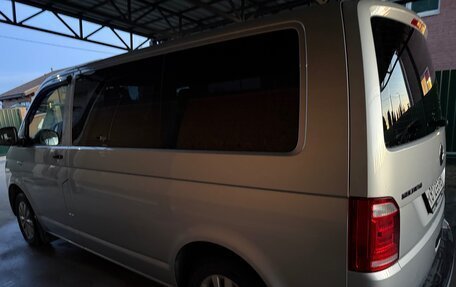 Volkswagen Multivan T6 рестайлинг, 2019 год, 4 750 000 рублей, 4 фотография