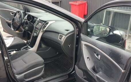 Hyundai i30 II рестайлинг, 2015 год, 1 300 000 рублей, 11 фотография