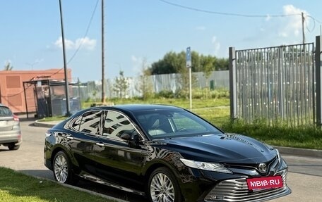 Toyota Camry, 2018 год, 3 000 080 рублей, 5 фотография