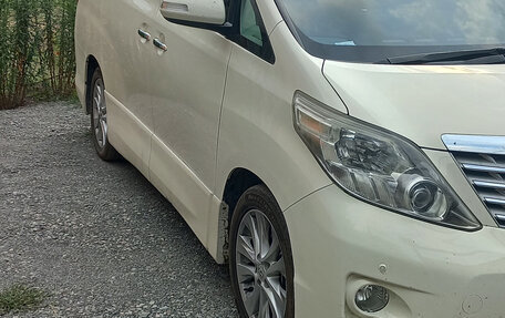 Toyota Alphard III, 2010 год, 780 000 рублей, 3 фотография