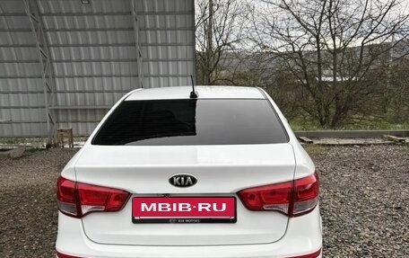 KIA Rio III рестайлинг, 2017 год, 1 100 000 рублей, 3 фотография