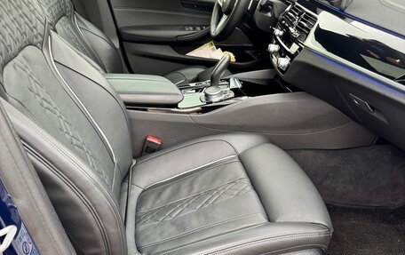 BMW 5 серия, 2020 год, 4 990 000 рублей, 23 фотография