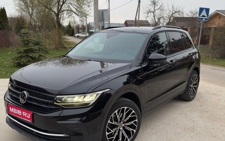 Volkswagen Tiguan II, 2021 год, 2 250 000 рублей, 1 фотография