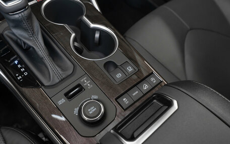 Toyota Highlander, 2026 год, 5 550 000 рублей, 27 фотография