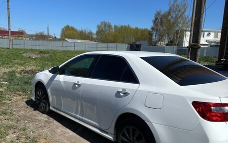 Toyota Camry, 2013 год, 160 000 рублей, 2 фотография