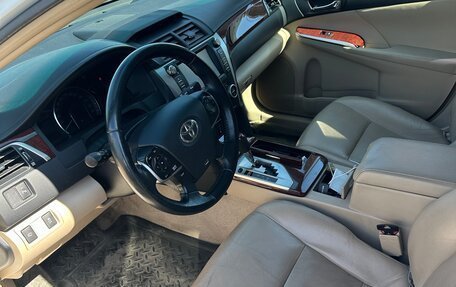 Toyota Camry, 2013 год, 160 000 рублей, 3 фотография