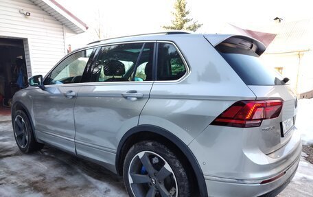 Volkswagen Tiguan II, 2018 год, 3 300 000 рублей, 6 фотография