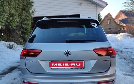 Volkswagen Tiguan II, 2018 год, 3 300 000 рублей, 5 фотография