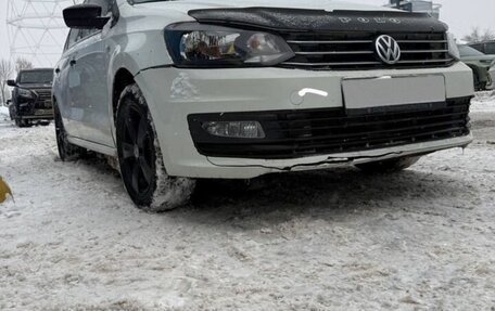 Volkswagen Polo VI (EU Market), 2018 год, 860 000 рублей, 2 фотография