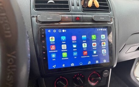 Volkswagen Polo VI (EU Market), 2018 год, 860 000 рублей, 14 фотография