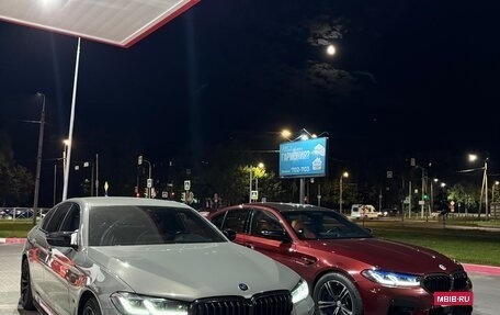 BMW 5 серия, 2021 год, 5 600 000 рублей, 2 фотография