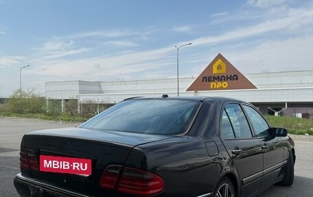 Mercedes-Benz E-Класс, 1998 год, 430 000 рублей, 5 фотография