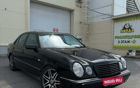 Mercedes-Benz E-Класс, 1998 год, 430 000 рублей, 4 фотография