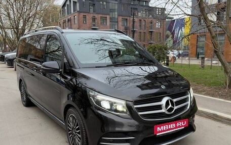 Mercedes-Benz V-Класс, 2018 год, 4 500 000 рублей, 2 фотография