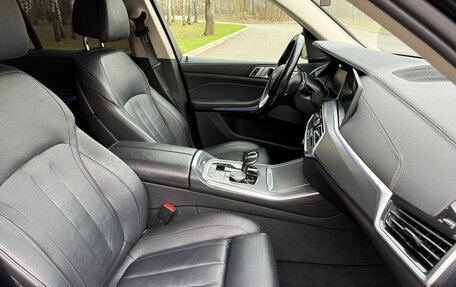 BMW X5, 2019 год, 5 200 000 рублей, 14 фотография