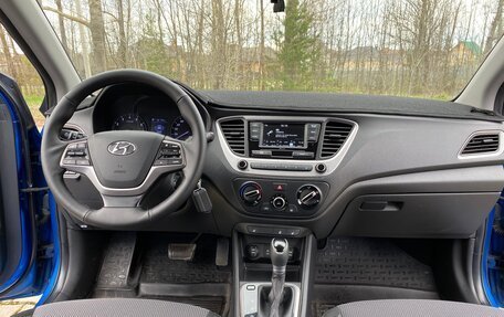 Hyundai Solaris II рестайлинг, 2018 год, 1 190 000 рублей, 7 фотография