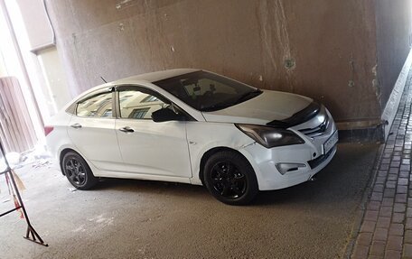 Hyundai Solaris II рестайлинг, 2015 год, 350 000 рублей, 10 фотография