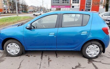 Renault Sandero II рестайлинг, 2016 год, 650 000 рублей, 3 фотография