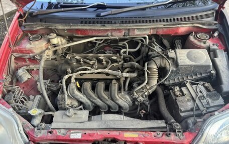 Toyota Corolla, 2001 год, 325 000 рублей, 9 фотография