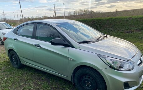 Hyundai Solaris II рестайлинг, 2012 год, 850 000 рублей, 8 фотография