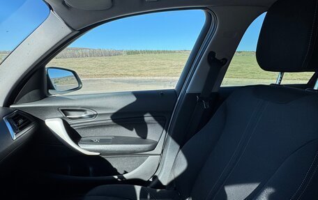 BMW 1 серия, 2018 год, 1 950 000 рублей, 8 фотография