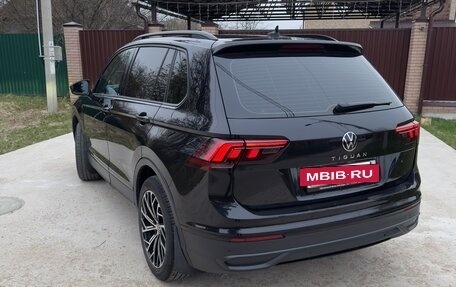 Volkswagen Tiguan II, 2021 год, 2 250 000 рублей, 6 фотография