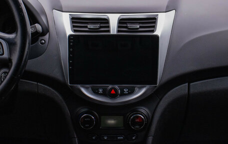 Hyundai Solaris II рестайлинг, 2011 год, 720 000 рублей, 14 фотография