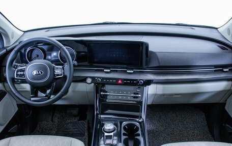 KIA Carnival, 2020 год, 3 650 000 рублей, 13 фотография