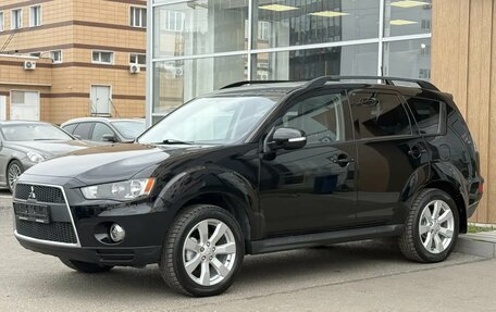Mitsubishi Outlander III рестайлинг 3, 2012 год, 1 050 000 рублей, 3 фотография