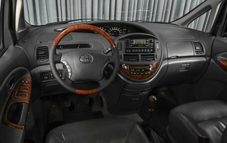 Toyota Previa II, 2006 год, 996 000 рублей, 6 фотография