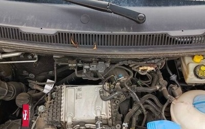 Volkswagen Multivan T6 рестайлинг, 2019 год, 5 500 000 рублей, 1 фотография