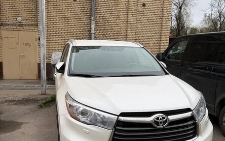 Toyota Highlander III, 2014 год, 3 400 000 рублей, 1 фотография