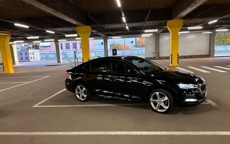 Skoda Octavia IV, 2021 год, 2 490 000 рублей, 1 фотография